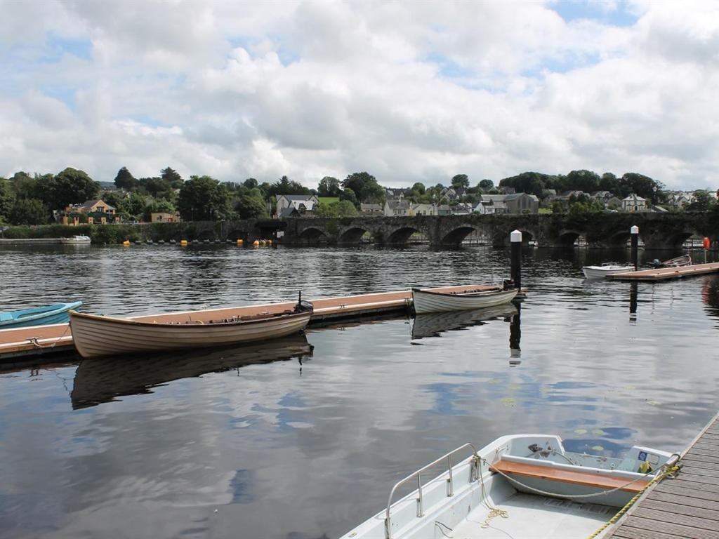 Blossom Hill Bed And Breakfast Killaloe Eksteriør billede