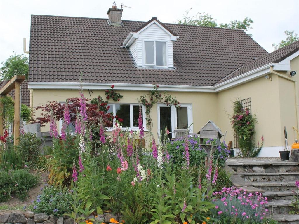 Blossom Hill Bed And Breakfast Killaloe Eksteriør billede